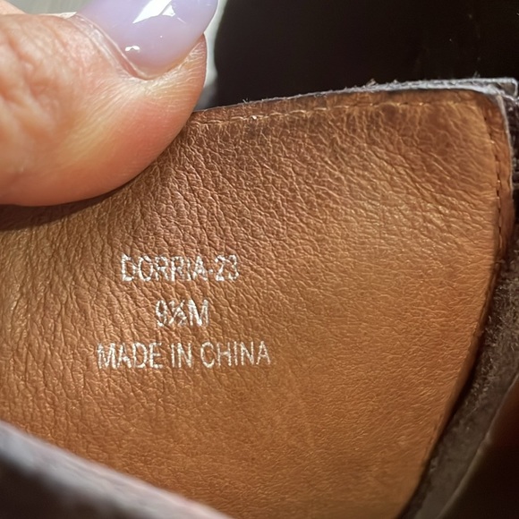 Donald Pliner Dorria Boots Mid-Calf Brown Suede Womens 9.5 Silver Buckles - Picture 9 of 10